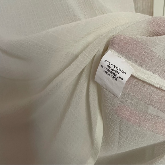 FREE W/ ITEM EQUAL/MORE VALUE Sheer White V-neck Blouse - Picture 5 of 7